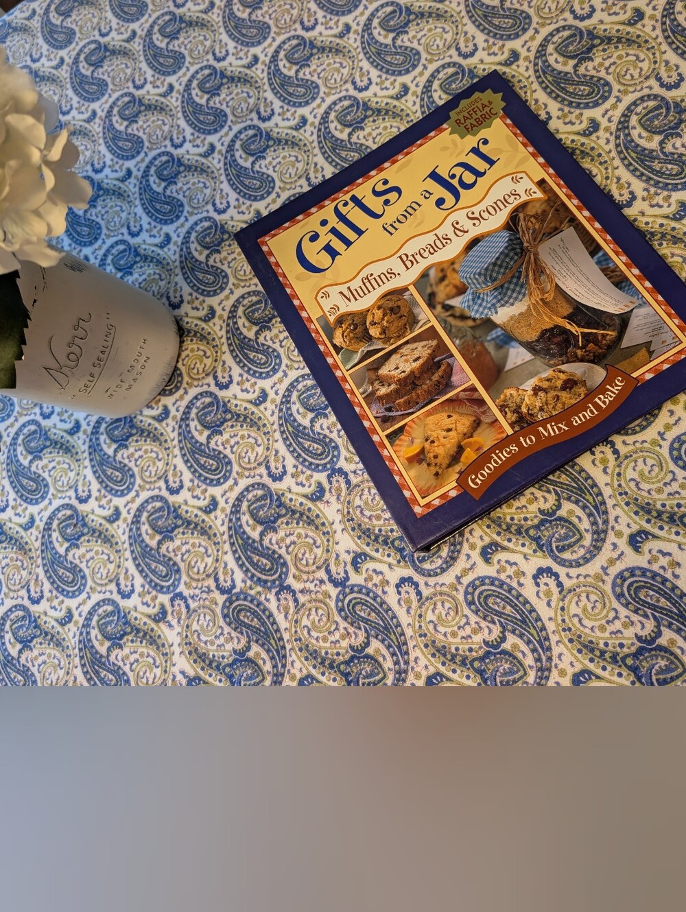 Gifts from a Jar Muffins. Breads & Scones Cookbook